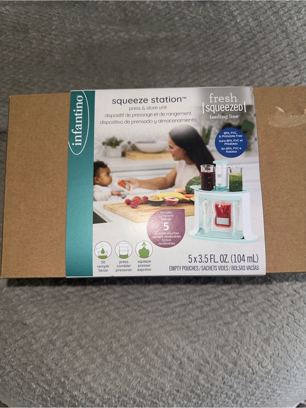 Brand New Infantino Baby Fresh Squeeze Station in Mint and White